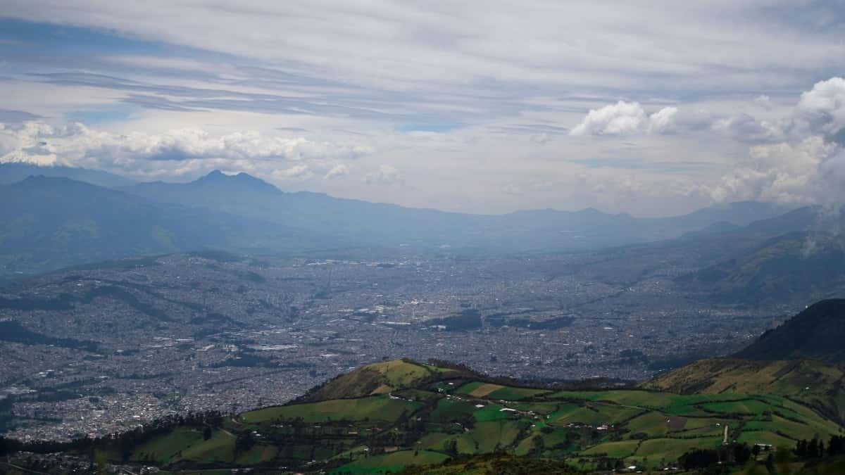 Cómo encontrar creadores de Telegram en Laos para impulsar tu colección de ropa