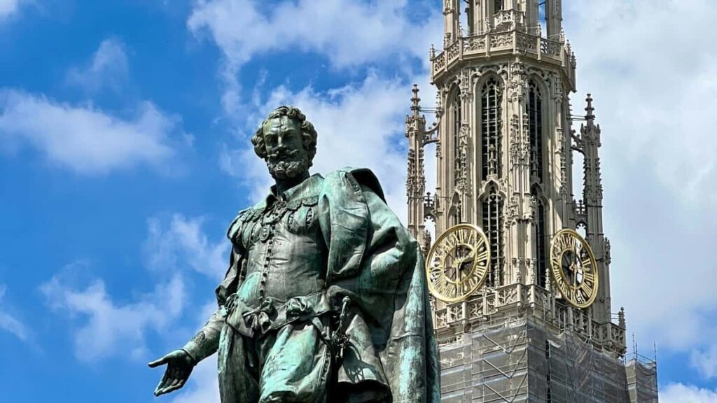 Guia practica para creadores chilenos que quieren contactar marcas iraquies en Etsy y publicar transformaciones antes/despues. Herramientas, plantillas y riesgos.