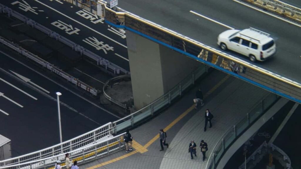 Guia practica para creadores chilenos: como encontrar y contactar marcas de Montenegro en Moj para campanas de afiliados con plantillas, ejemplos y tacticas probadas.