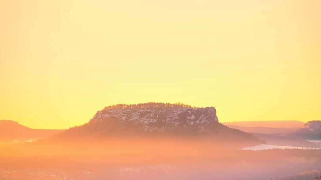 Guia practica para creadores chilenos que quieren conectar con marcas suecas en Kuaishou y compartir haul de ropa: estrategia, outreach, formatos y consejos tecnicos.