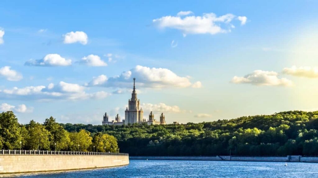 Guia practica para anunciantes en Chile: como identificar, evaluar y activar creadores de Zalo en Bangladesh para integrar mensajes de marca en livestreams.