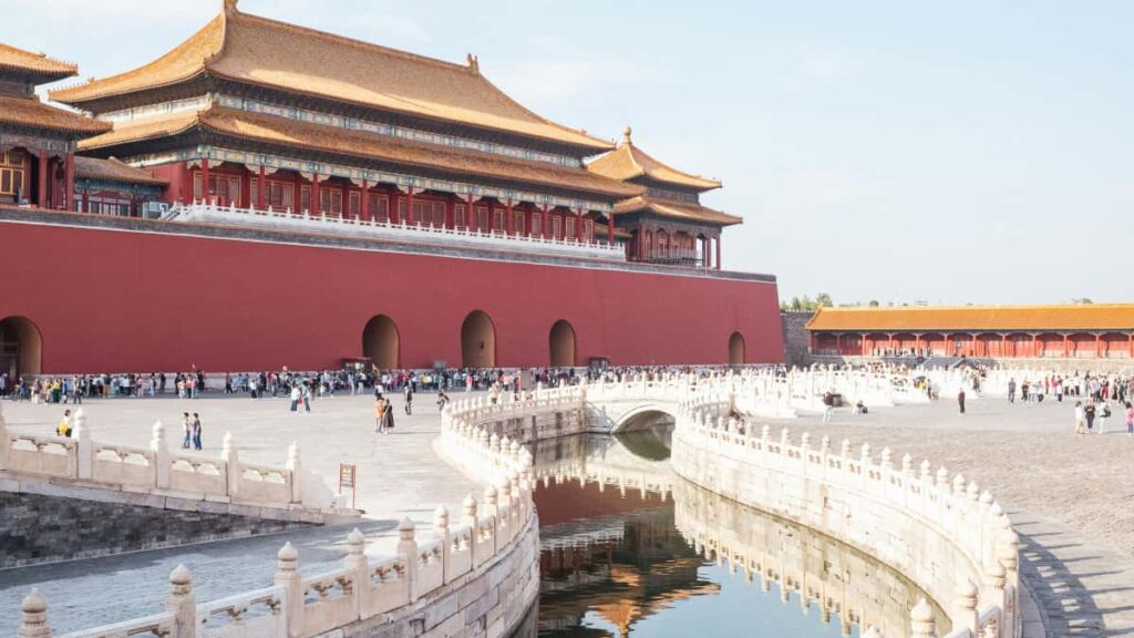 Guia practica para creadores en Chile que quieren llegar a marcas de Iraq en Takatak y producir contenido de seguimiento que enganche a los fans.