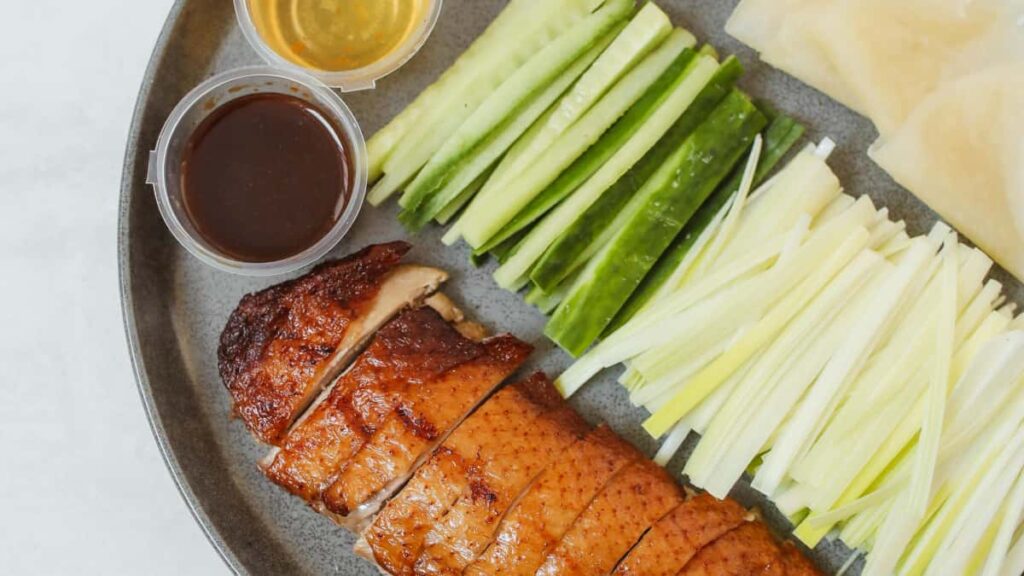 Guia practica para creadores en Chile: como encontrar, contactar y cerrar acuerdos con marcas de Pakistan en Line para compartir cobertura de eventos con etiquetas de sponsor.