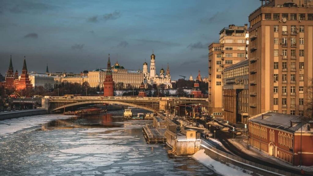 Guia practica para marcas en Chile que buscan creadores en Oman en Rumble y lanzar campanas de unboxing virales: donde buscarlos, como evaluarlos y tacticas de activacion.