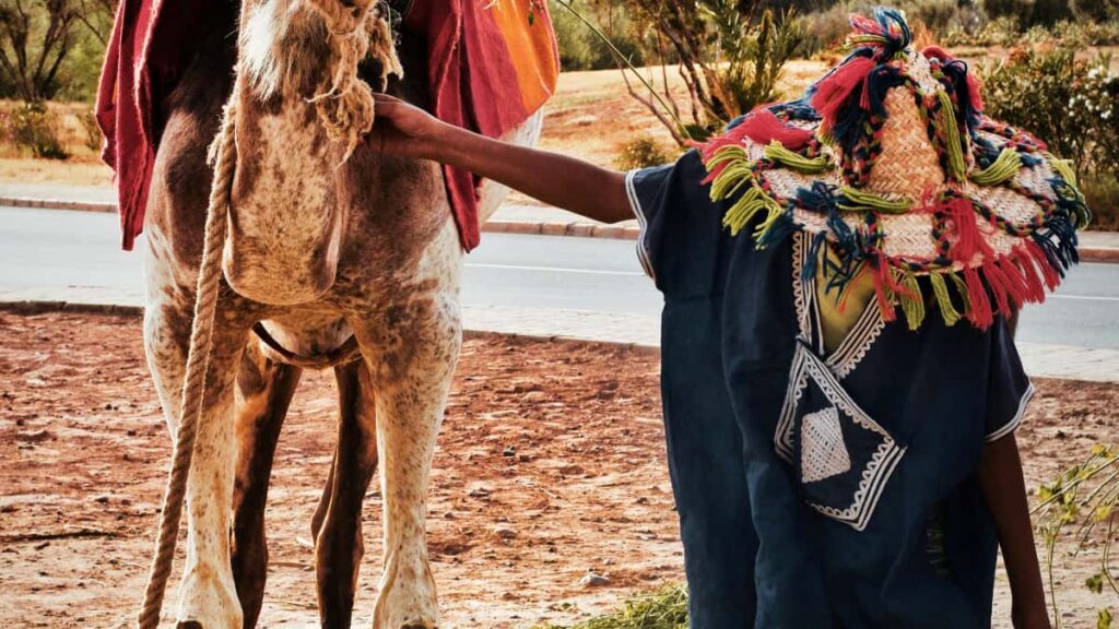 Guia practica para marcas en Chile que quieren encontrar creadores de Clubhouse en Ecuador y lanzar pruebas con microinfluencers: tacticas, plataforma, reclutamiento y metricas.