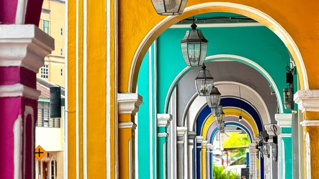 Guia practica para creadores en Chile que quieren acercarse a marcas de Bangladesh en YouTube: tacticas, canales de contacto, ejemplos virales y checklist para negociar haul de ropa.