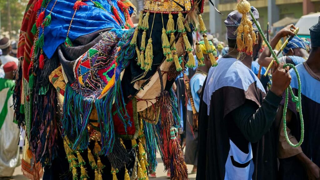 Guia practica para creadores chilenos que quieren colaborar con marcas vietnamitas en Twitch en campanas de bienestar: tacticas, outreach, seeding y anuncios.