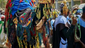 Guia practica para creadores chilenos que quieren colaborar con marcas vietnamitas en Twitch en campanas de bienestar: tacticas, outreach, seeding y anuncios.