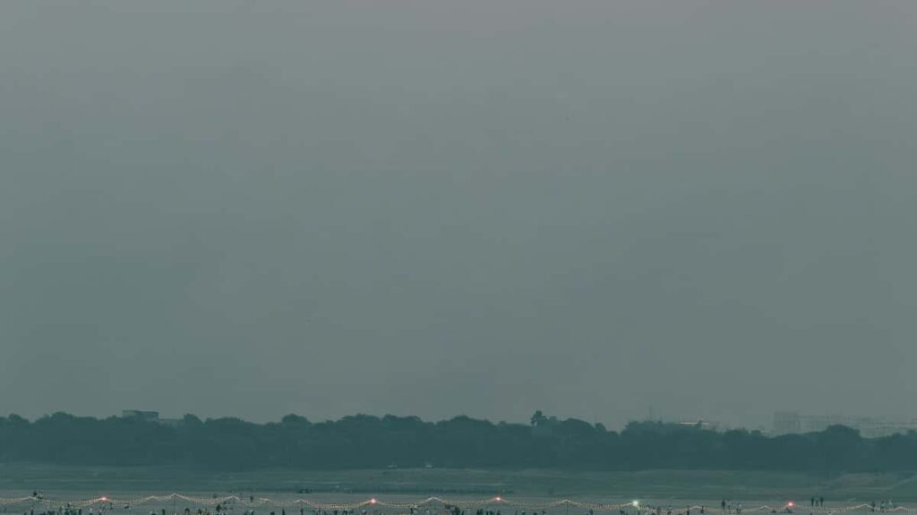 Guia practica para creadoras en Chile que quieren conectar con marcas de belleza en Pakistan via WeChat: pasos, mensajes tipo, herramientas, riesgos y como cerrar colaboraciones.