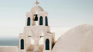 Guia practica para creadores chilenos que buscan colaborar con marcas de Malaysia en Shopee y asociarlas con publishers de videojuegos.